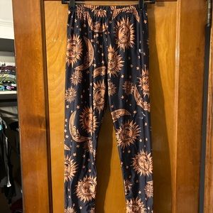 🔥3 FOR $10🔥 Sun and Moon leggings